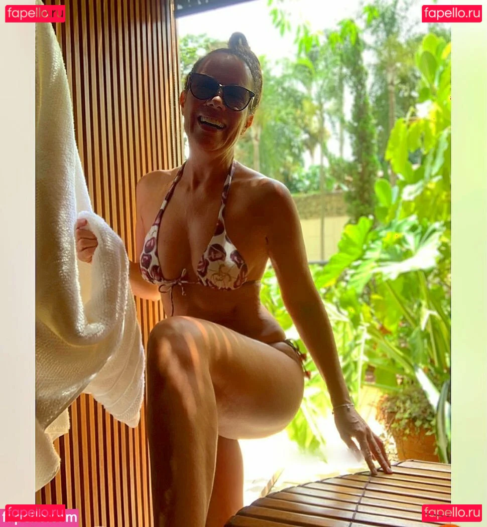 Regina Volpato Onlyfans Photo Gallery 