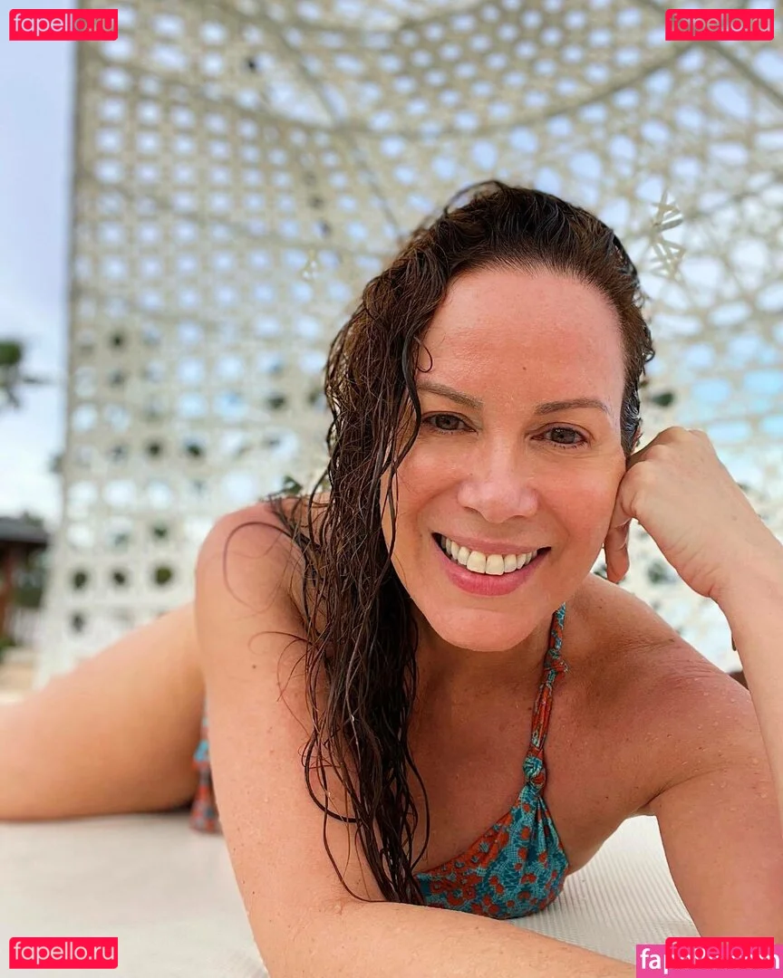 Regina Volpato Onlyfans Photo Gallery 