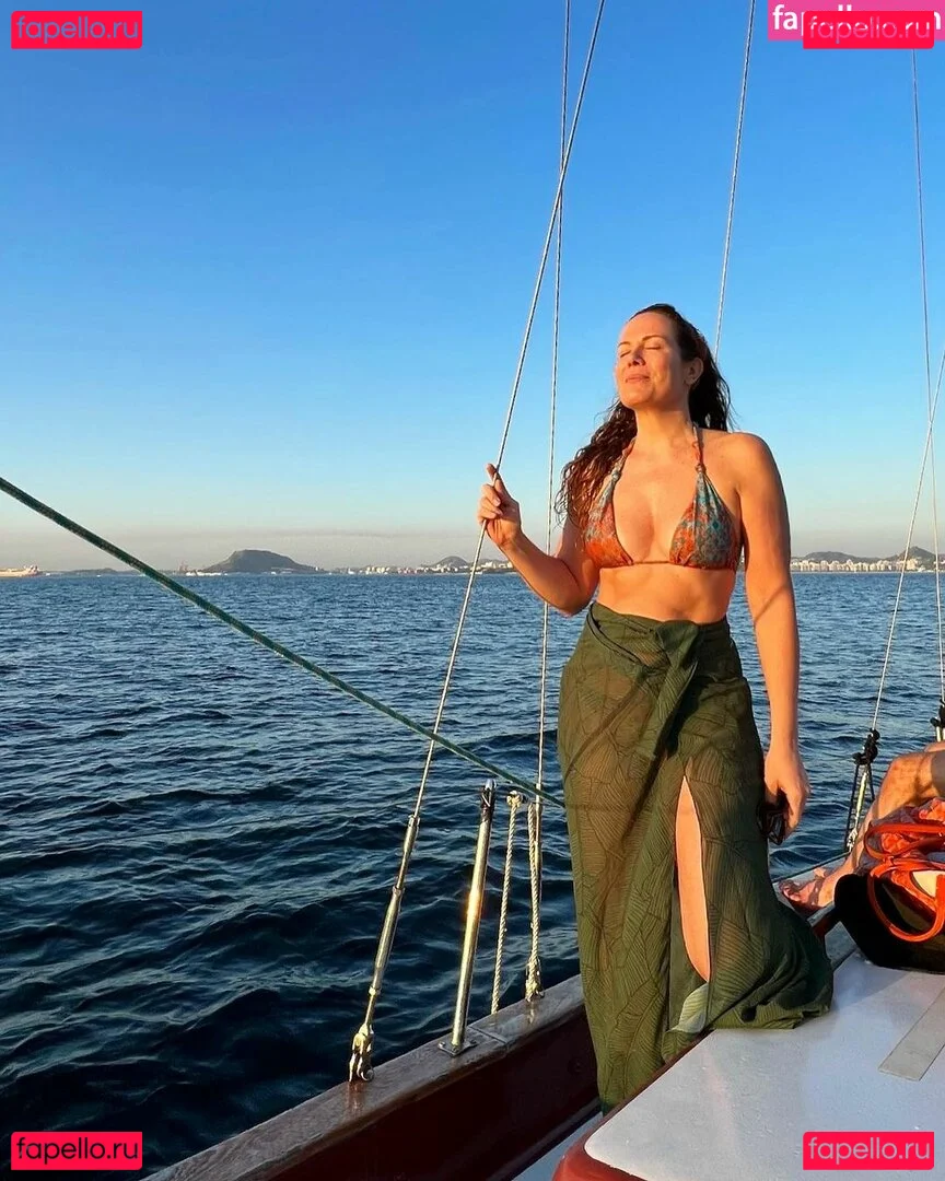 Regina Volpato Onlyfans Photo Gallery 