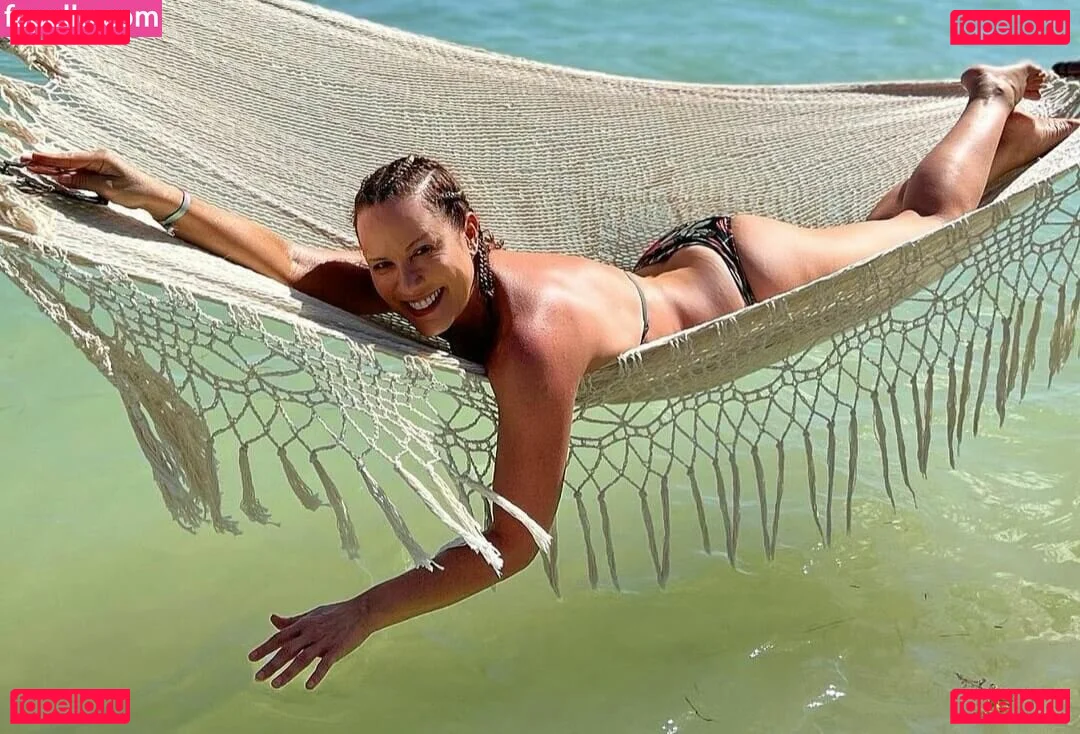 Regina Volpato Onlyfans Photo Gallery 