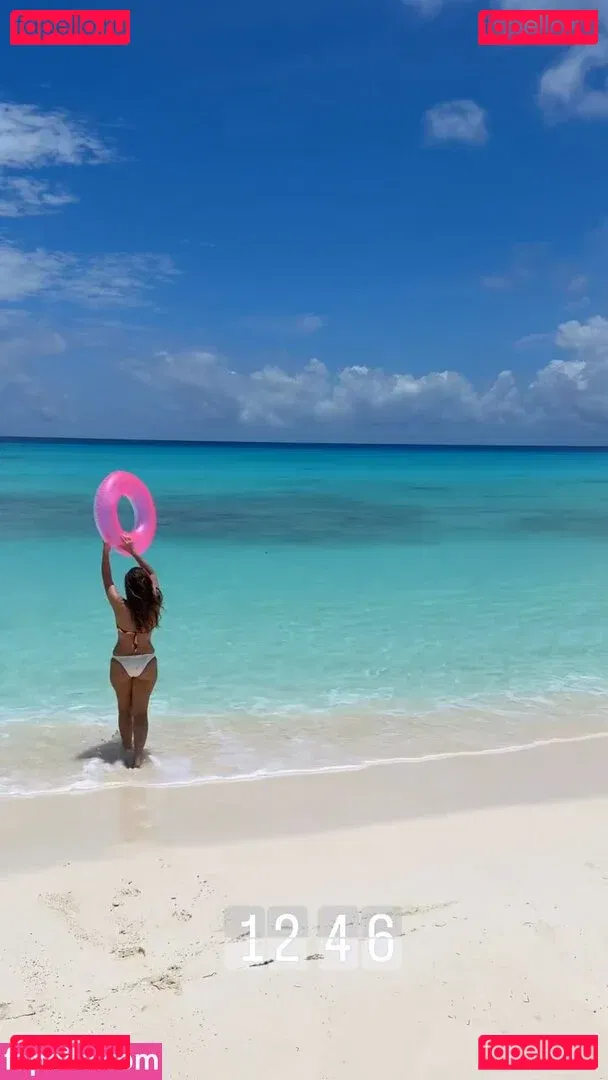 Regina Volpato Onlyfans Photo Gallery 