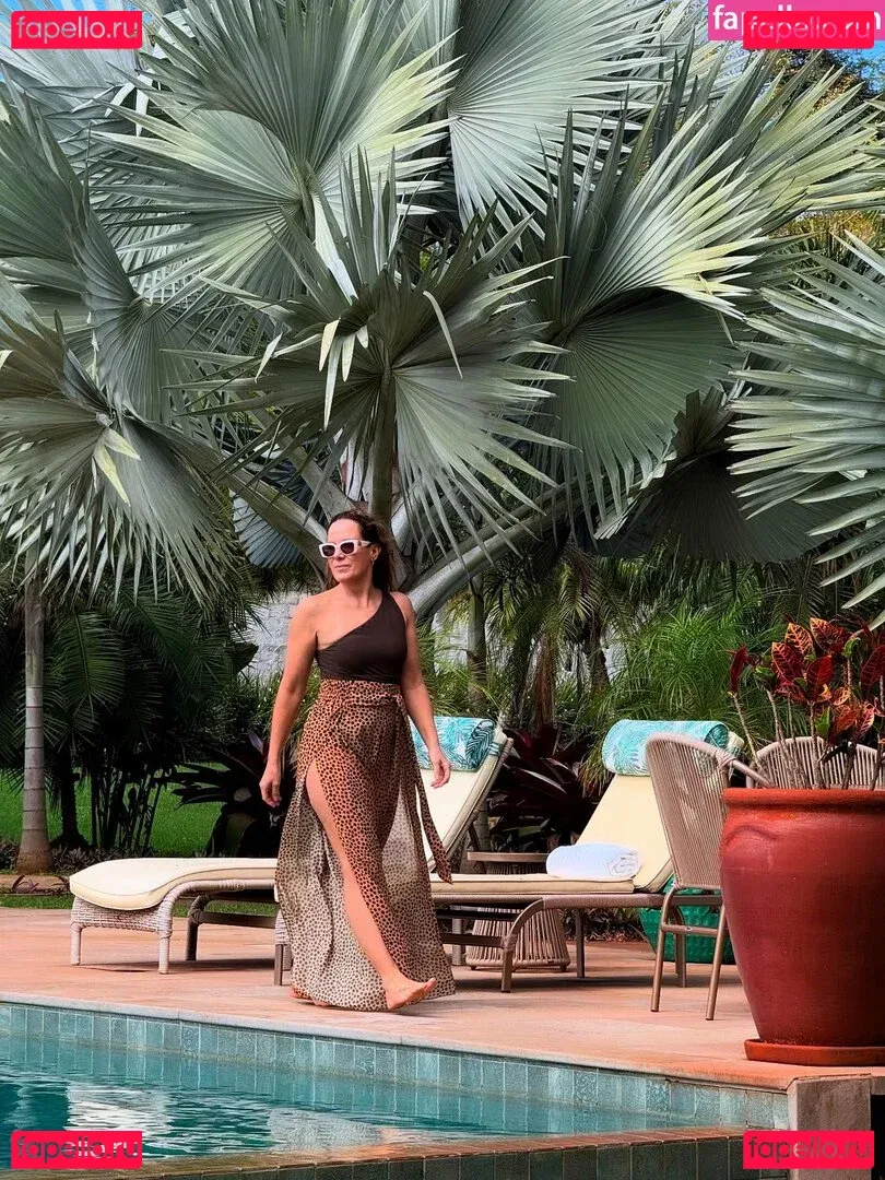 Regina Volpato Onlyfans Photo Gallery 