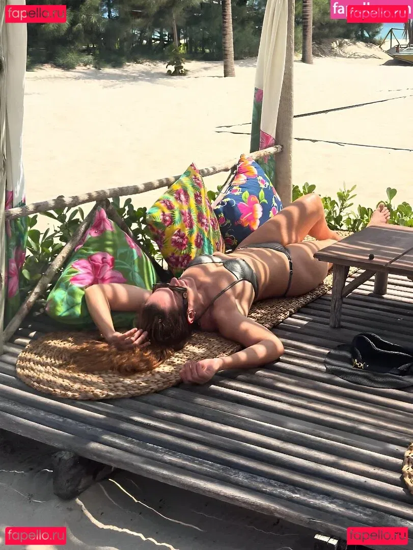 Regina Volpato Onlyfans Photo Gallery 