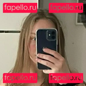 krissii20 Onlyfans Photo Gallery 