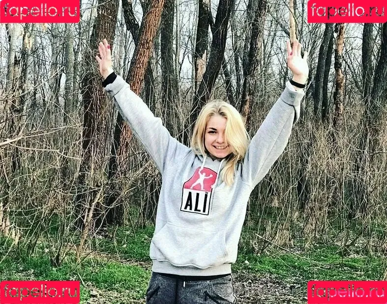 natalialebova Onlyfans Photo Gallery 