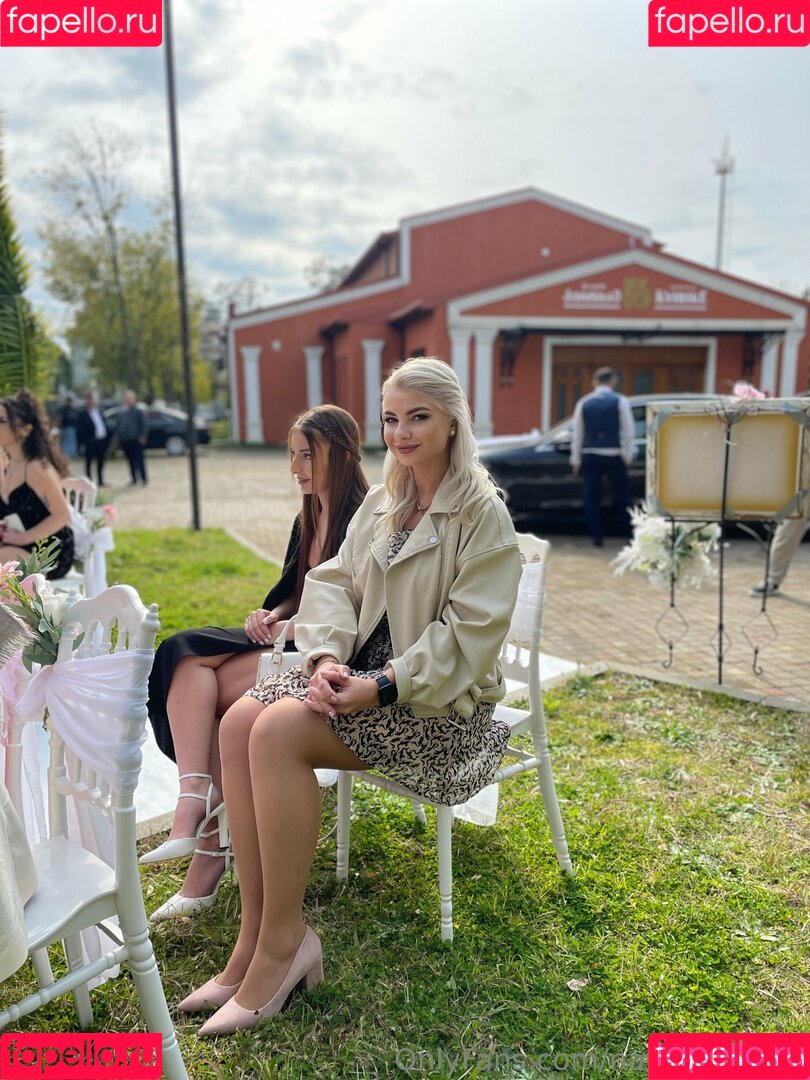 natalialebova Onlyfans Photo Gallery 