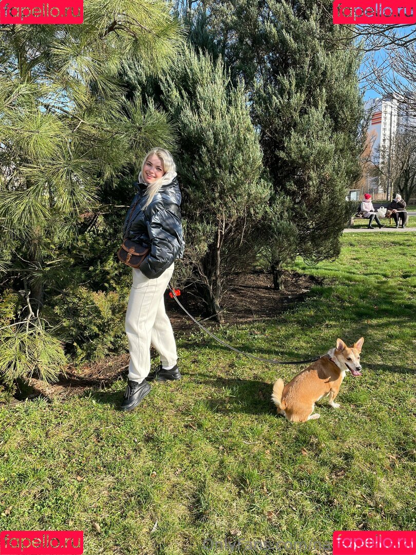 natalialebova Onlyfans Photo Gallery 