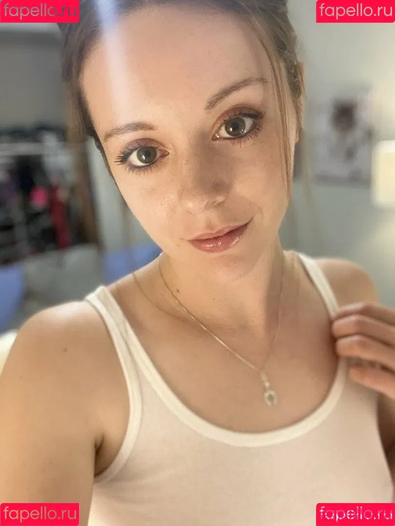 Nadia Foxx Onlyfans Photo Gallery 