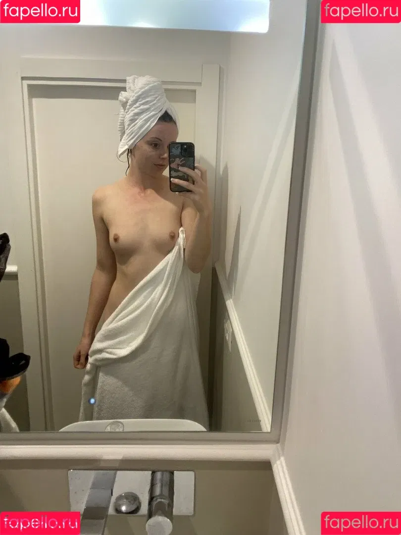Nadia Foxx Onlyfans Photo Gallery 