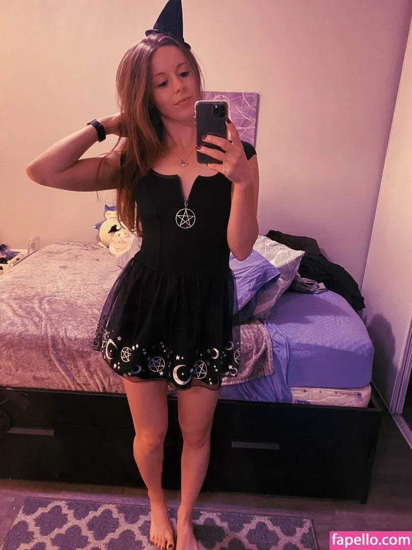 Nadia Foxx Onlyfans Photo Gallery 