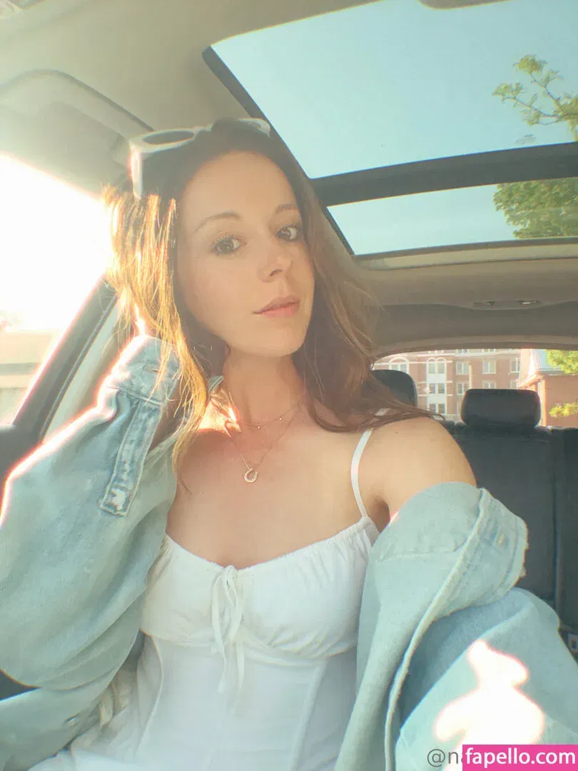 Nadia Foxx Onlyfans Photo Gallery 