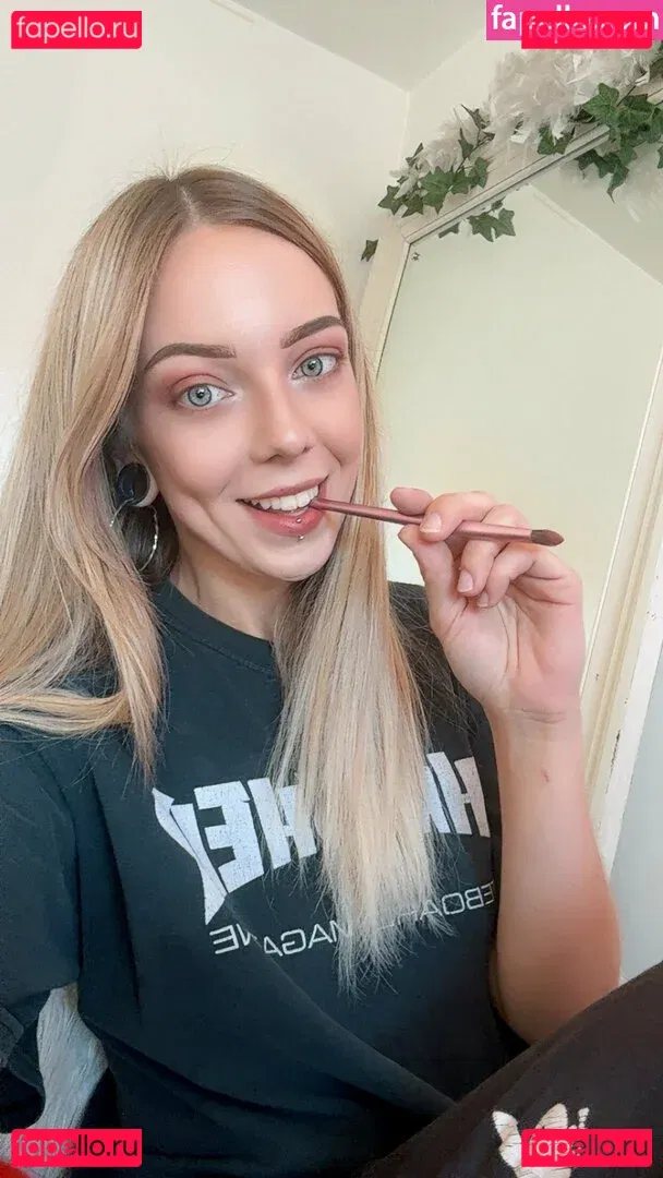 freeannalee Onlyfans Photo Gallery 