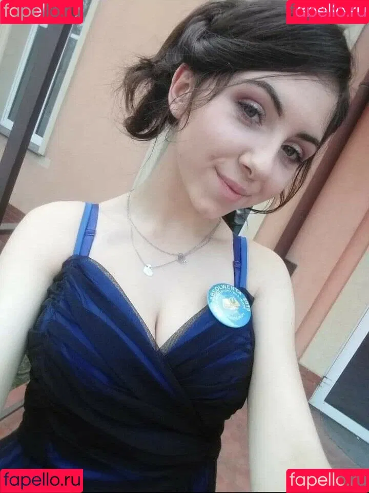 Wiktoria Bystron Onlyfans Photo Gallery 
