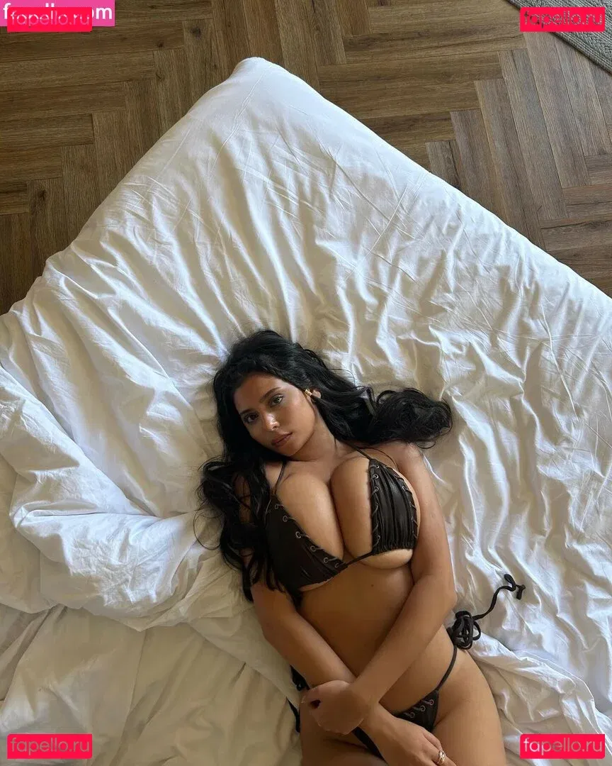 SaraMM Onlyfans Photo Gallery 