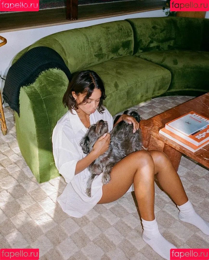 Laura Harrier Onlyfans Photo Gallery 