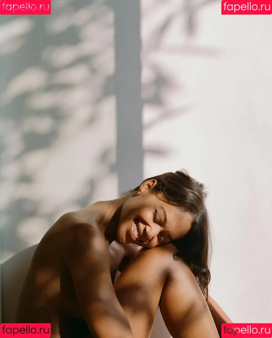 Laura Harrier Onlyfans Photo Gallery 