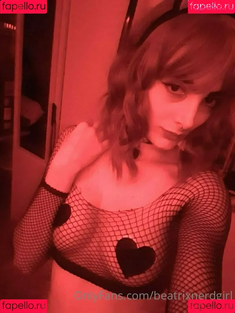 beatrixnerdgirl Onlyfans Photo Gallery 