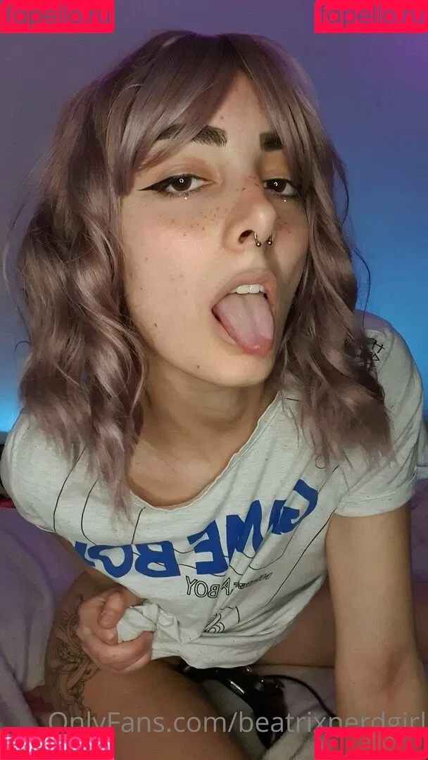 beatrixnerdgirl Onlyfans Photo Gallery 