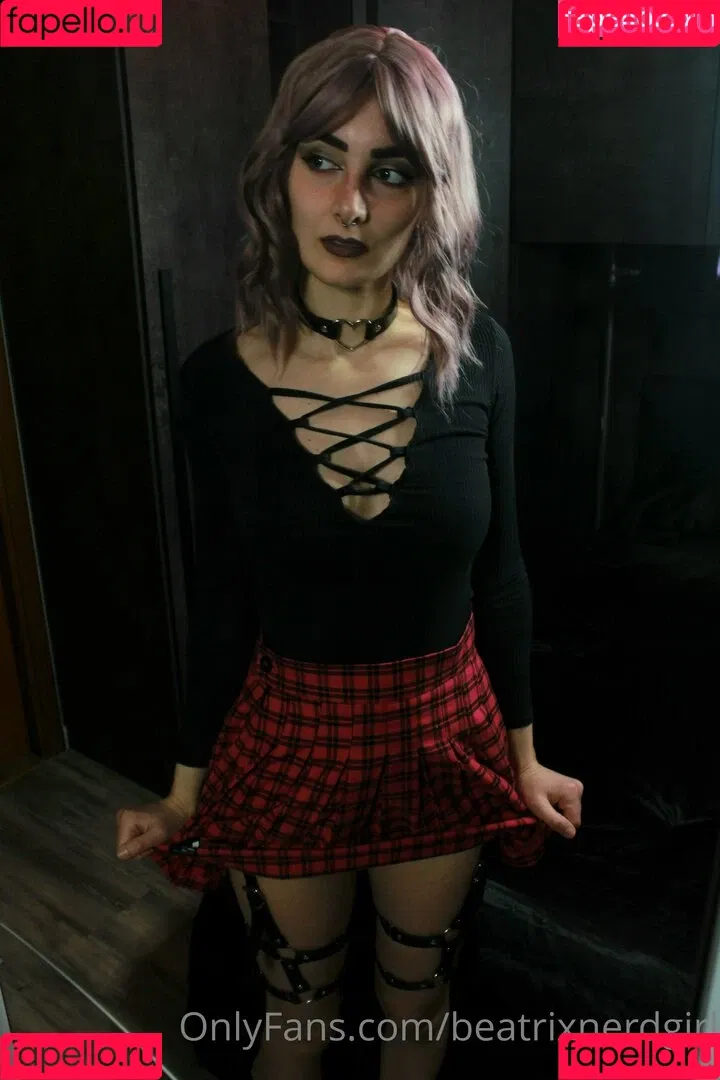 beatrixnerdgirl Onlyfans Photo Gallery 