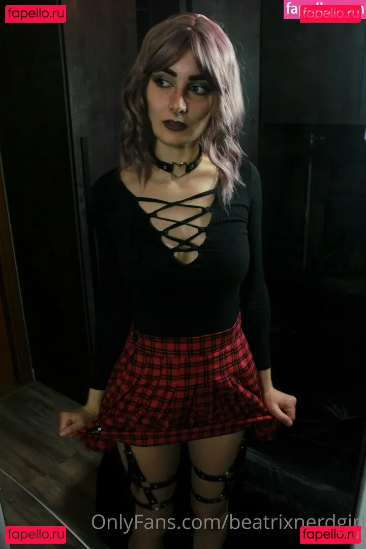 beatrixnerdgirl Onlyfans Photo Gallery 
