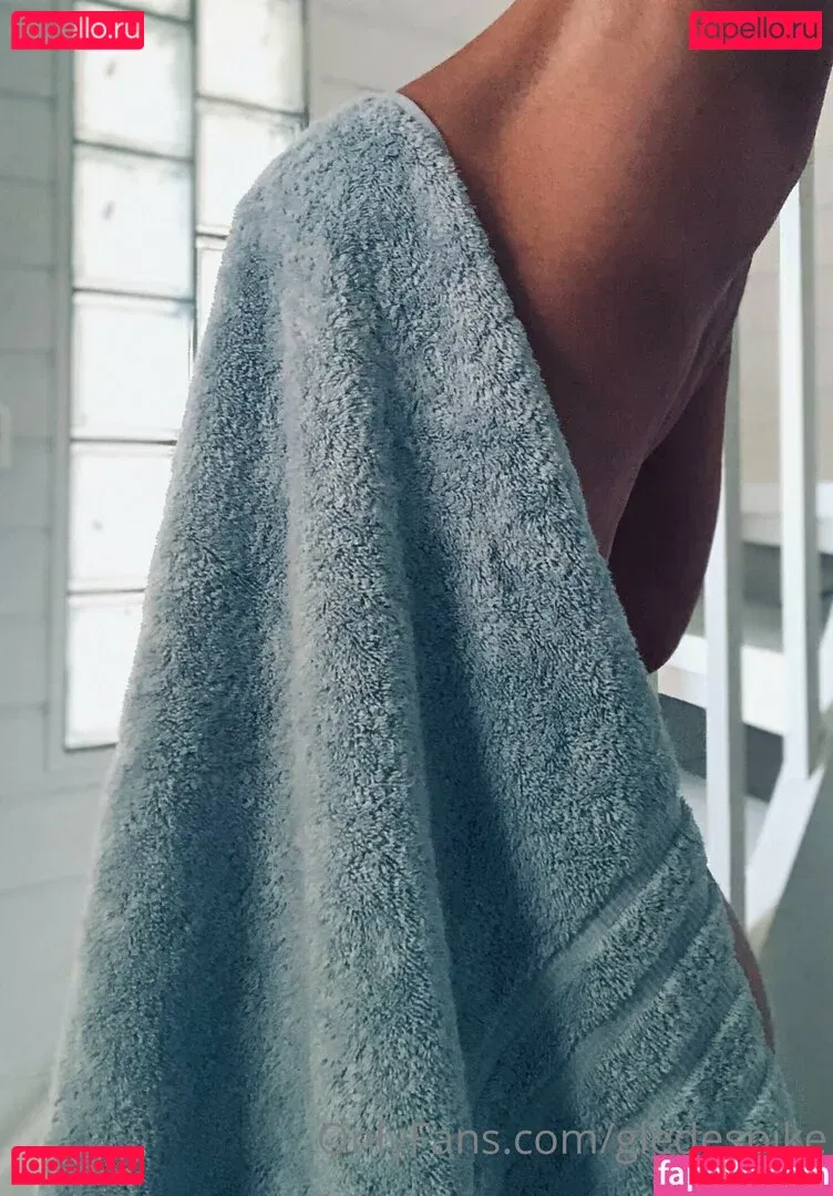 gledespike Onlyfans Photo Gallery 