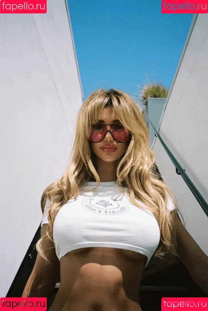 Sarai Rollins Onlyfans Photo Gallery 