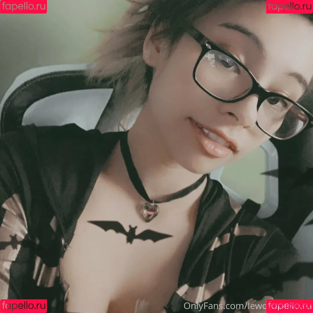 lewdgamermel Onlyfans Photo Gallery 