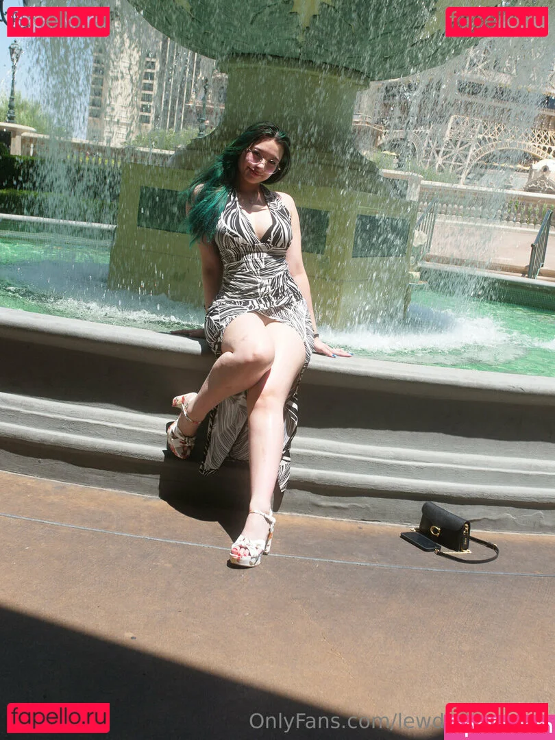 lewdgamermel Onlyfans Photo Gallery 