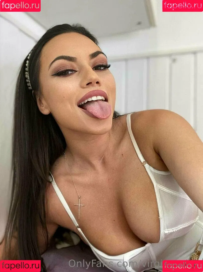 virginia-dee Onlyfans Photo Gallery 