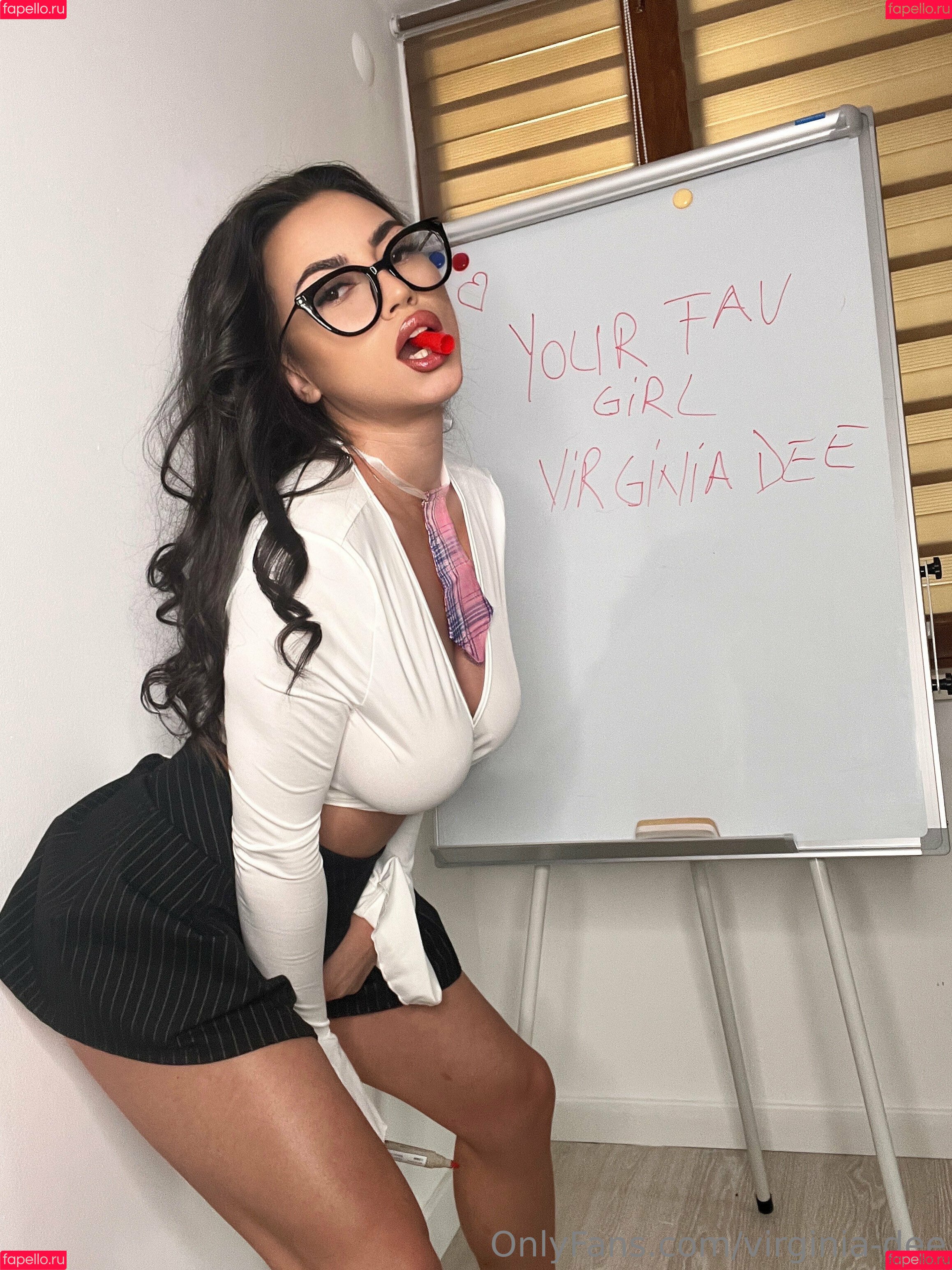 virginia-dee Onlyfans Photo Gallery 