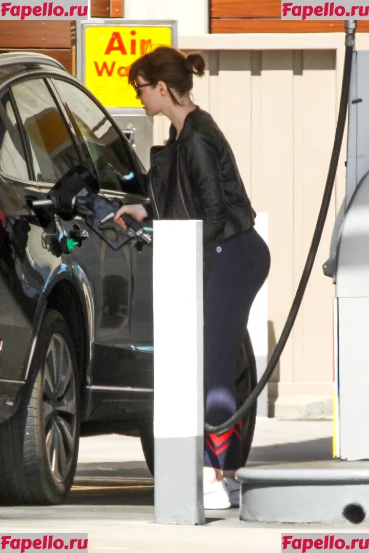 Emma Stone Onlyfans Photo Gallery 