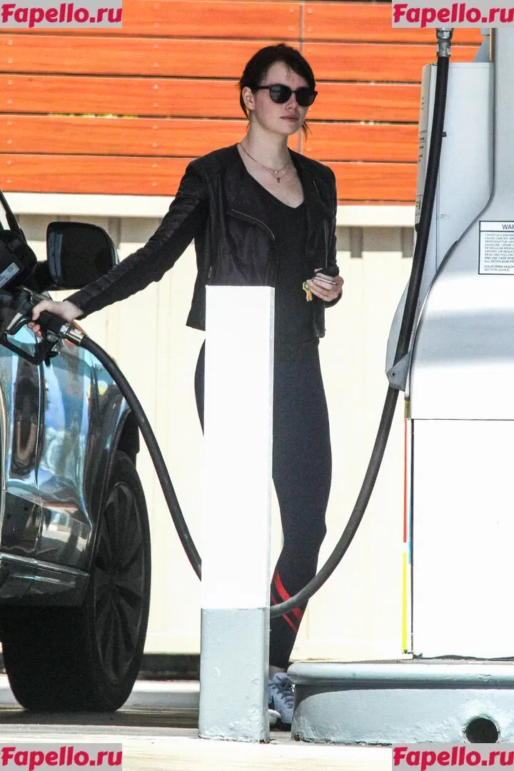 Emma Stone Onlyfans Photo Gallery 