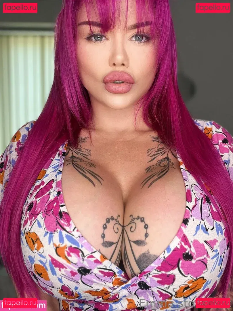 Emma Stone Onlyfans Photo Gallery 