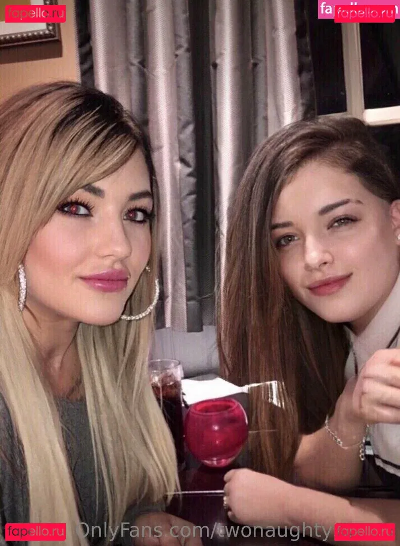 twonaughtysisters Onlyfans Photo Gallery 