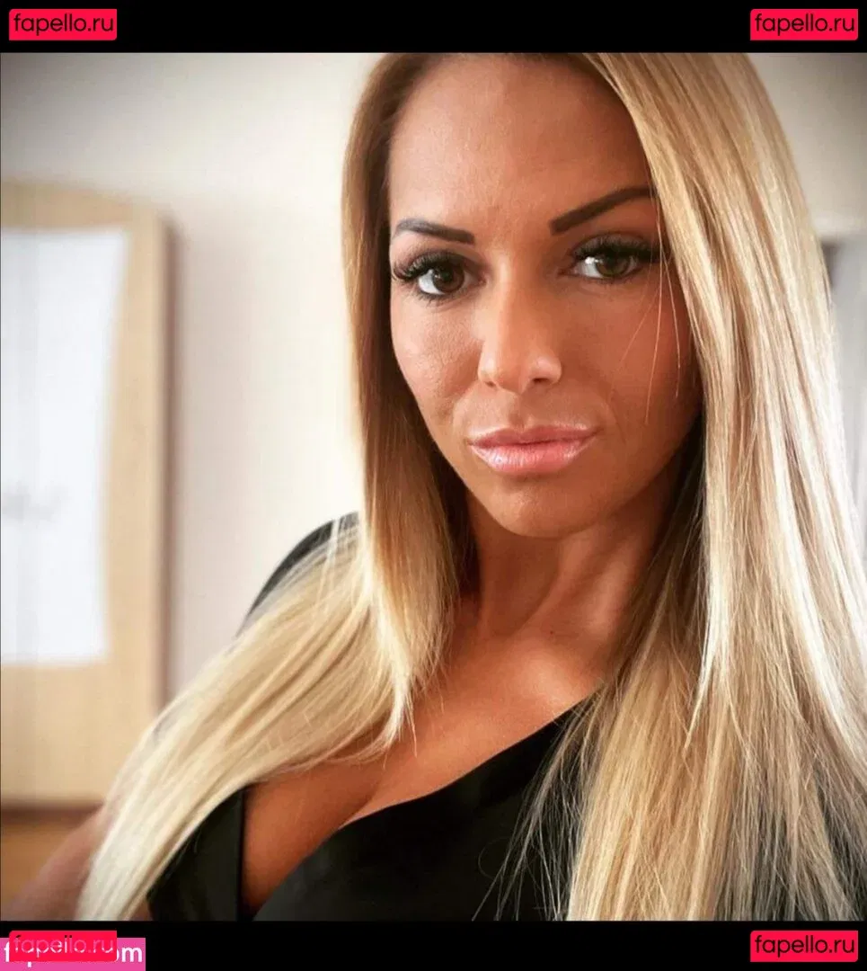 Magyarficial Onlyfans Photo Gallery 