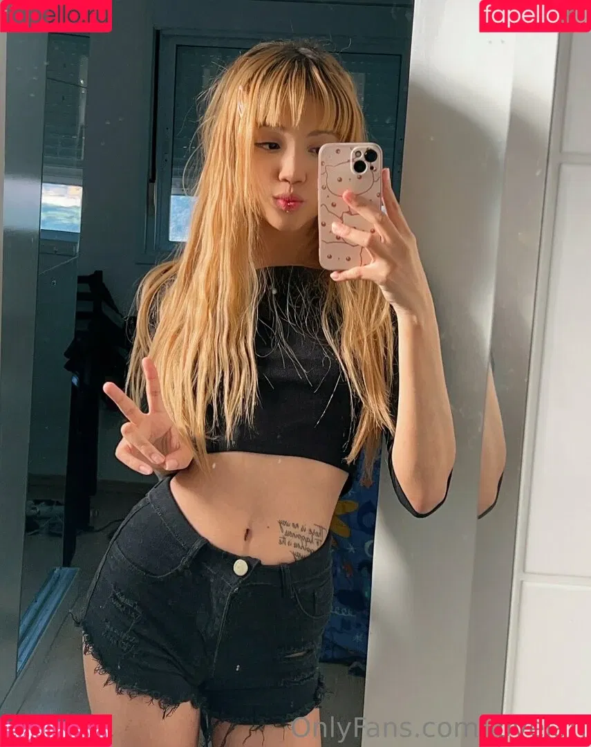 LoveLari Onlyfans Photo Gallery 