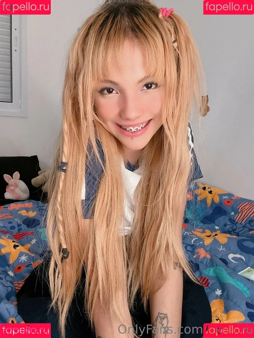 LoveLari Onlyfans Photo Gallery 