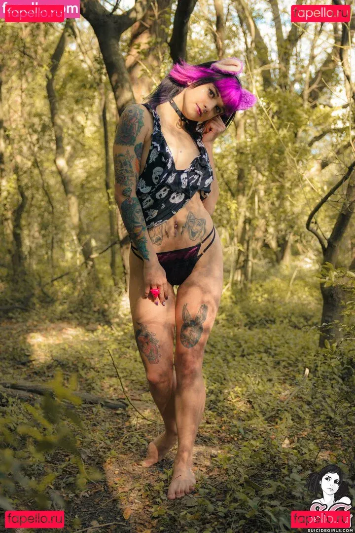 Deskicio Suicide Onlyfans Photo Gallery 