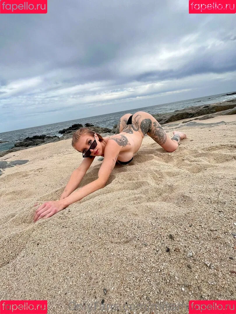 urfavredhead Onlyfans Photo Gallery 