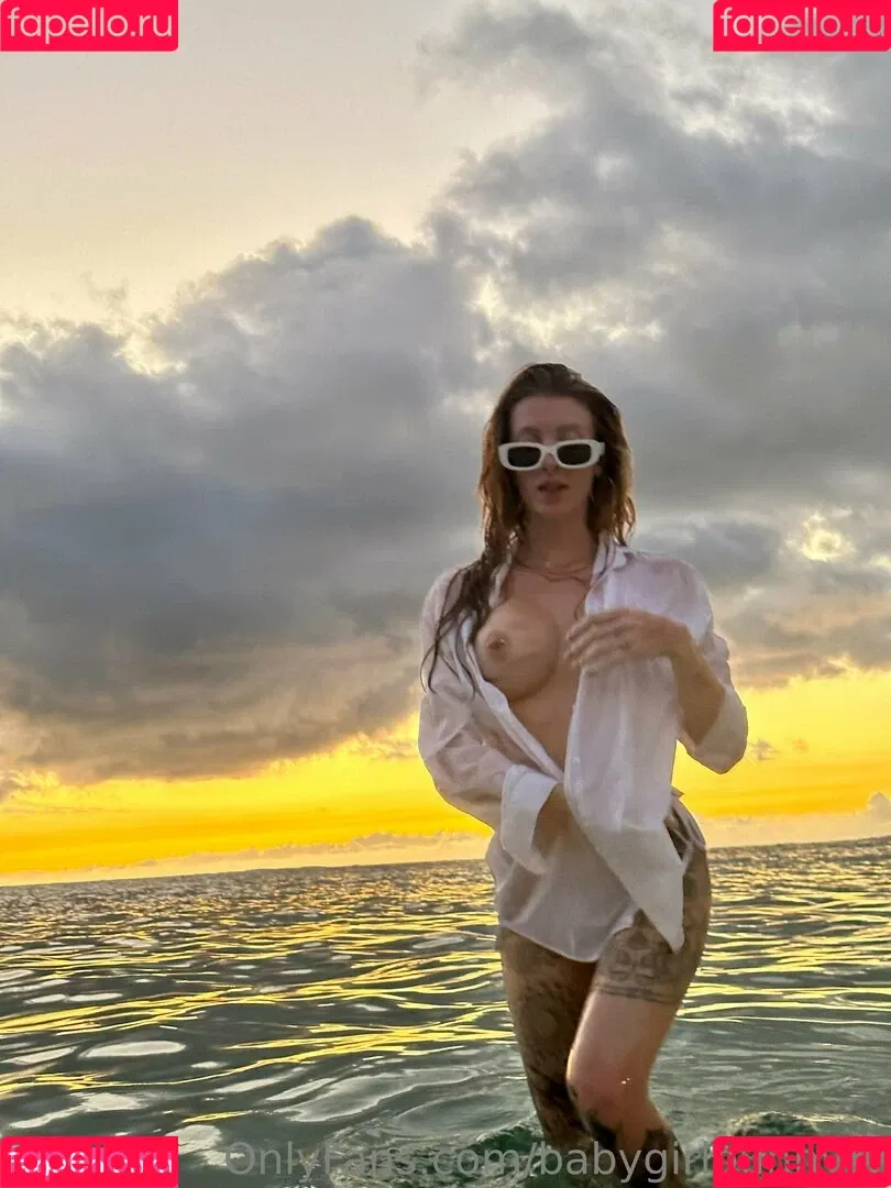 urfavredhead Onlyfans Photo Gallery 