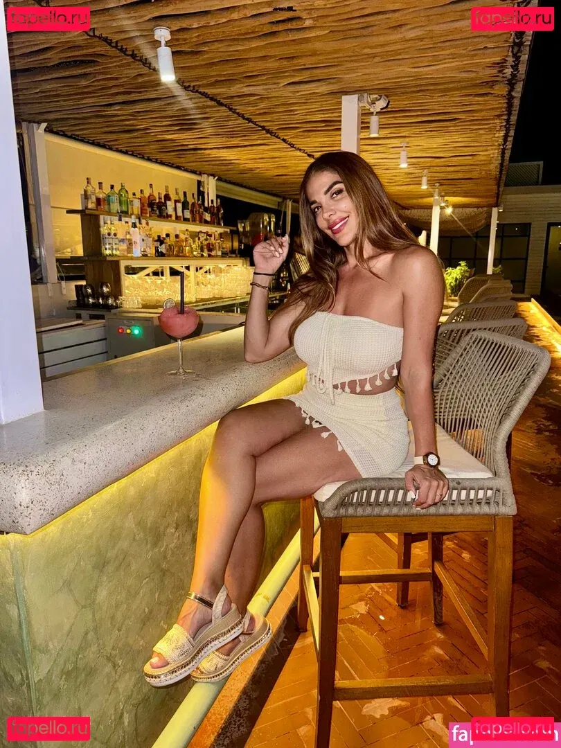 soniaamats Onlyfans Photo Gallery 