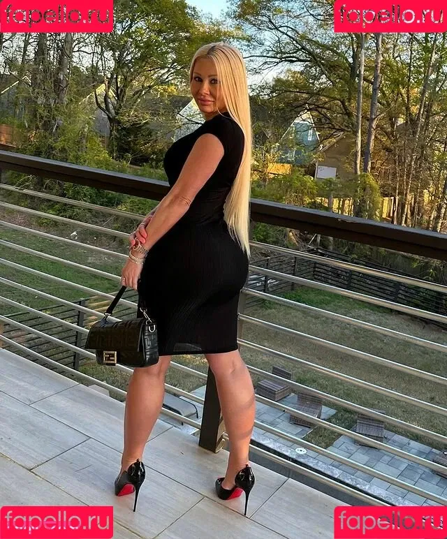 Sarah Oliver Onlyfans Photo Gallery 
