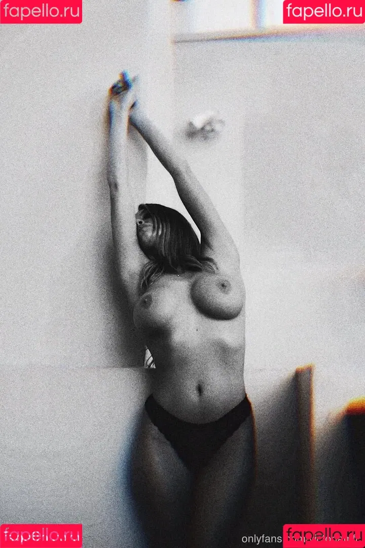 Victoria MFC Onlyfans Photo Gallery 