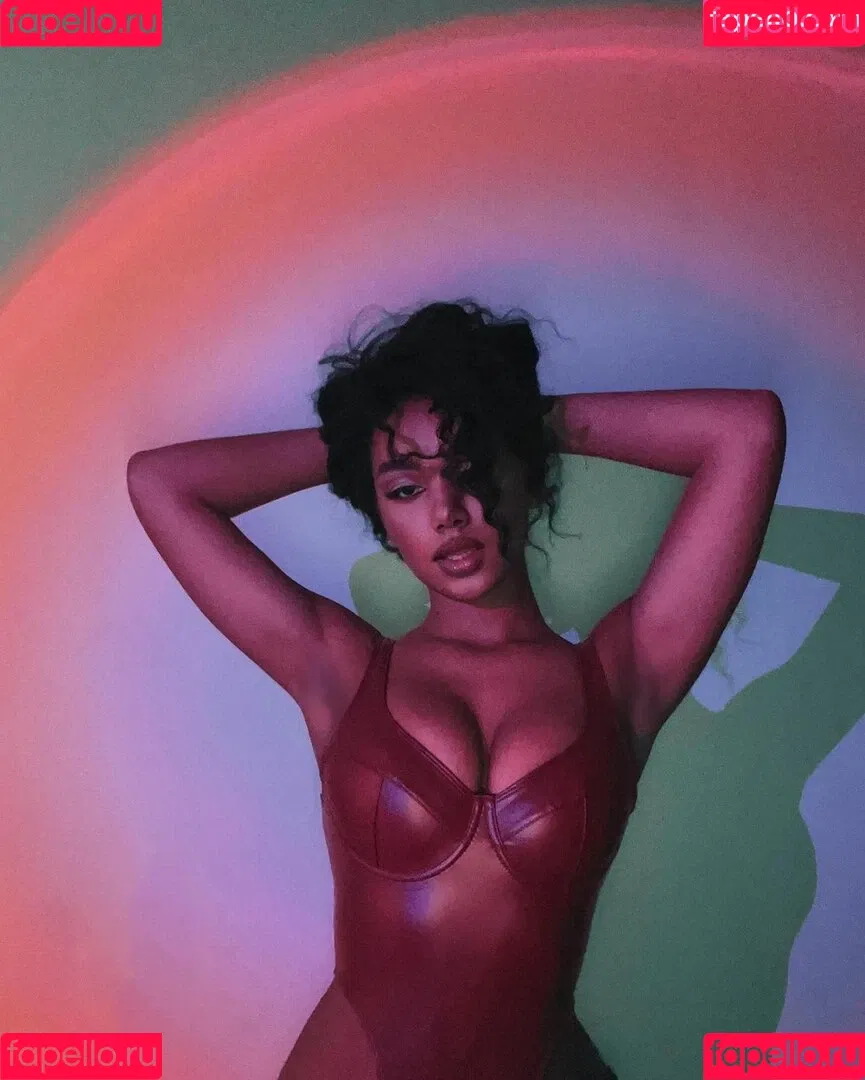 llleasy Onlyfans Photo Gallery 