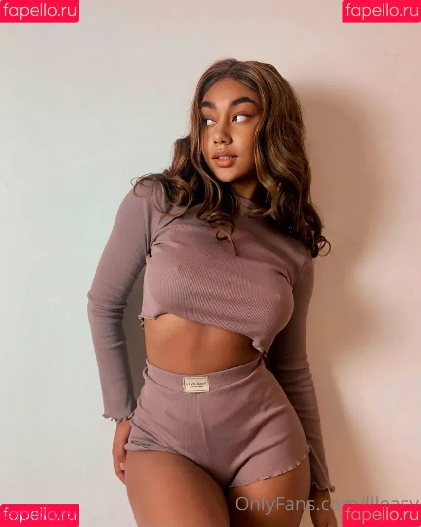 llleasy Onlyfans Photo Gallery 