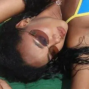 llleasy Onlyfans Photo Gallery 