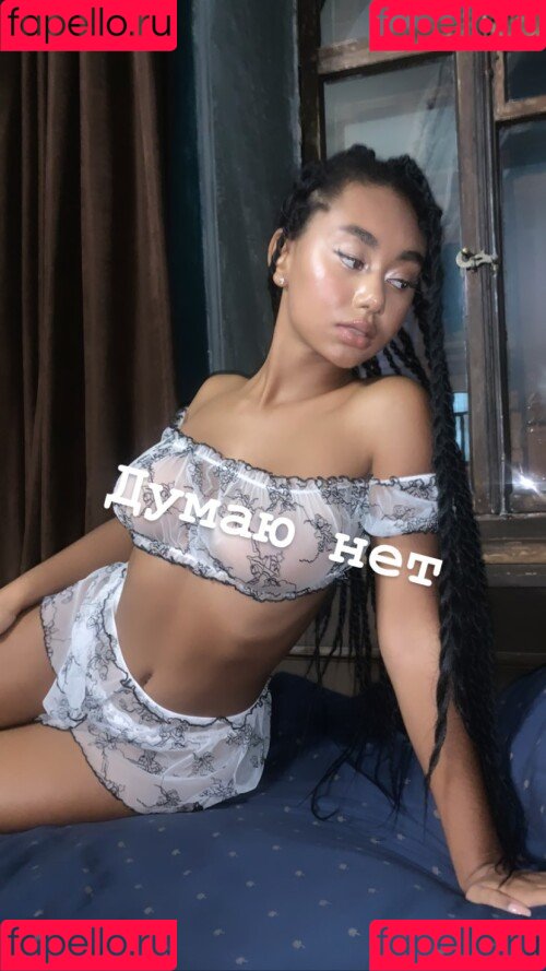 llleasy Onlyfans Photo Gallery 