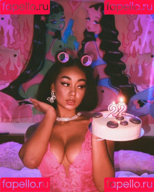 llleasy Onlyfans Photo Gallery 