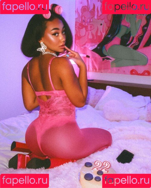 llleasy Onlyfans Photo Gallery 