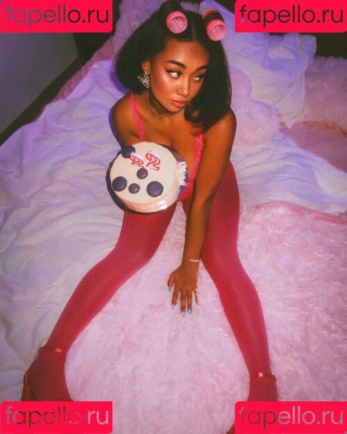 llleasy Onlyfans Photo Gallery 